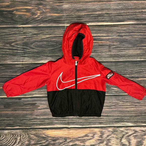 Nike Rain Jacket - Picture 1 of 5